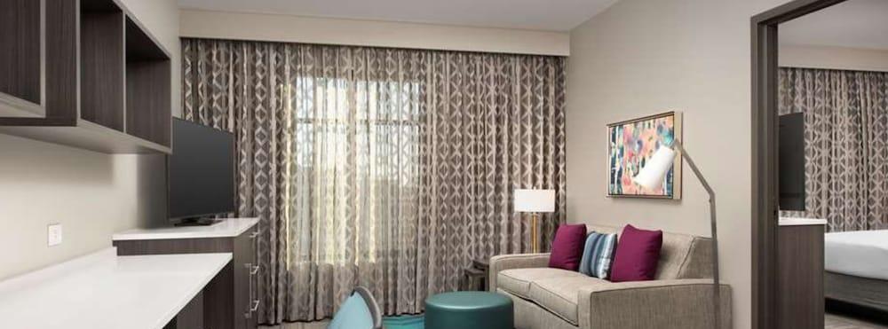 Home2 Suites by Hilton Denver Central Park photo 5