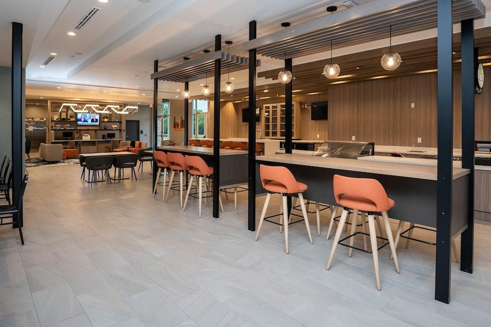 Holiday Inn NW Houston Beltway 8 by IHG photo 56