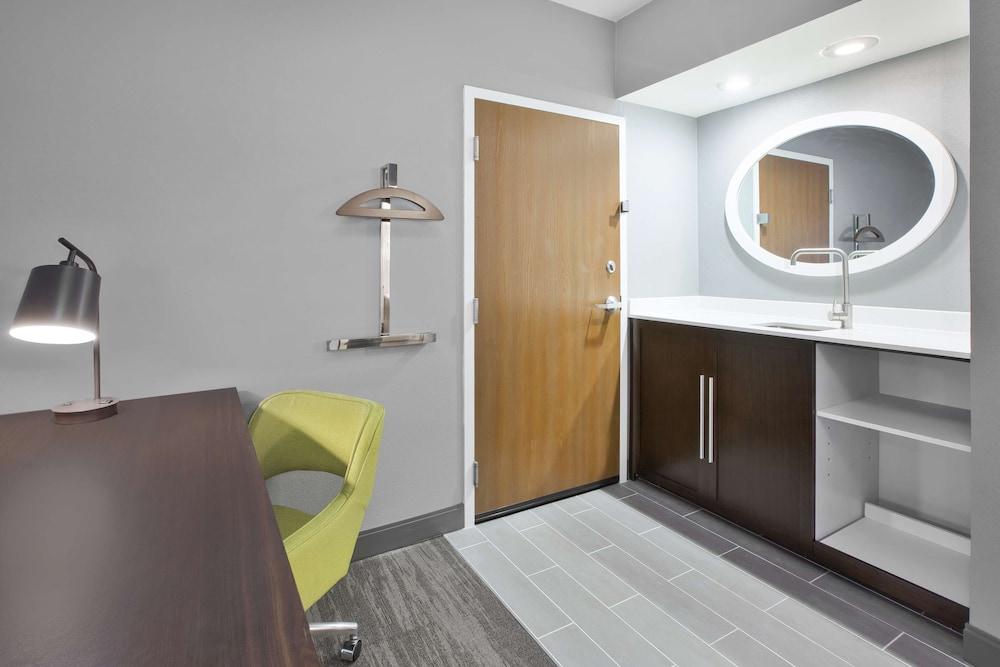 Hampton Inn & Suites Springboro/Dayton Area South photo 11