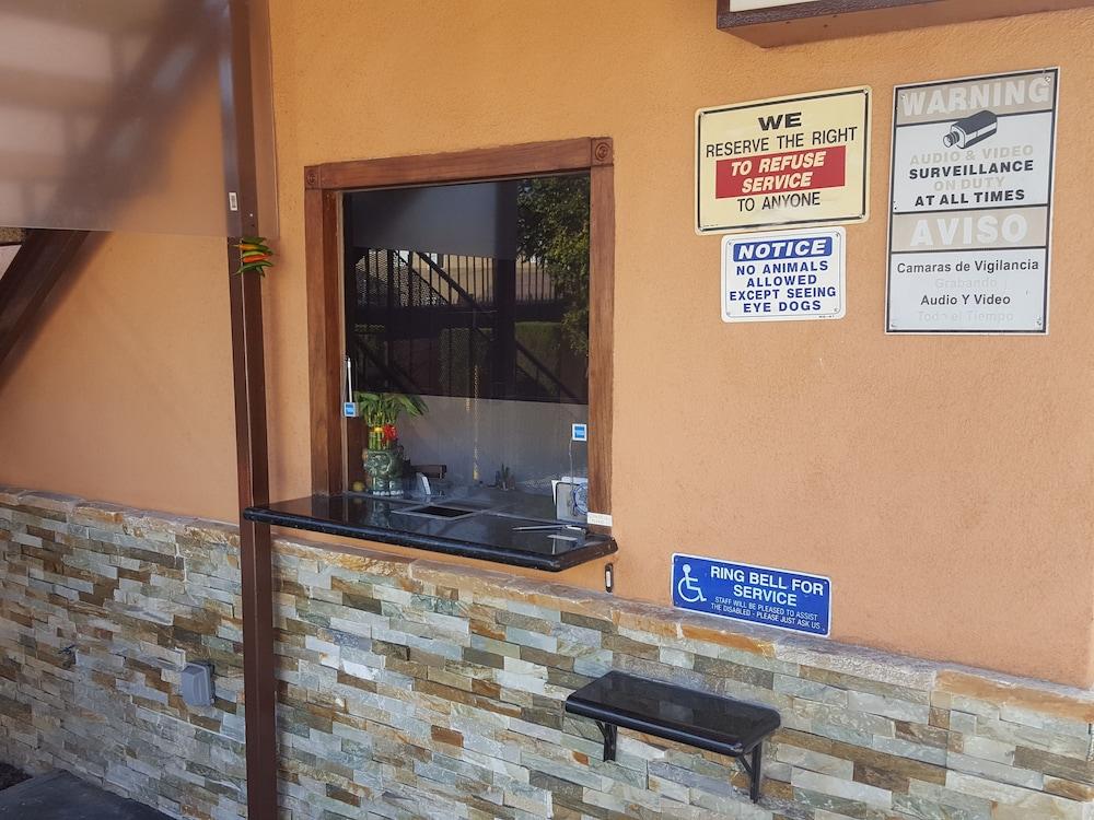 Travel Inn Motel photo 2