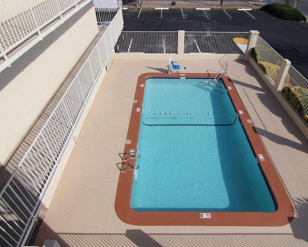 Rodeway Inn Albuquerque West photo 46