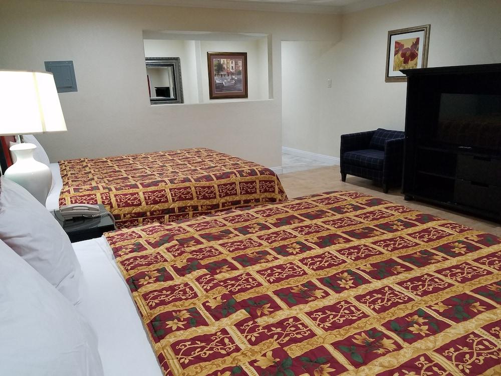 El Rancho Motel photo 8
