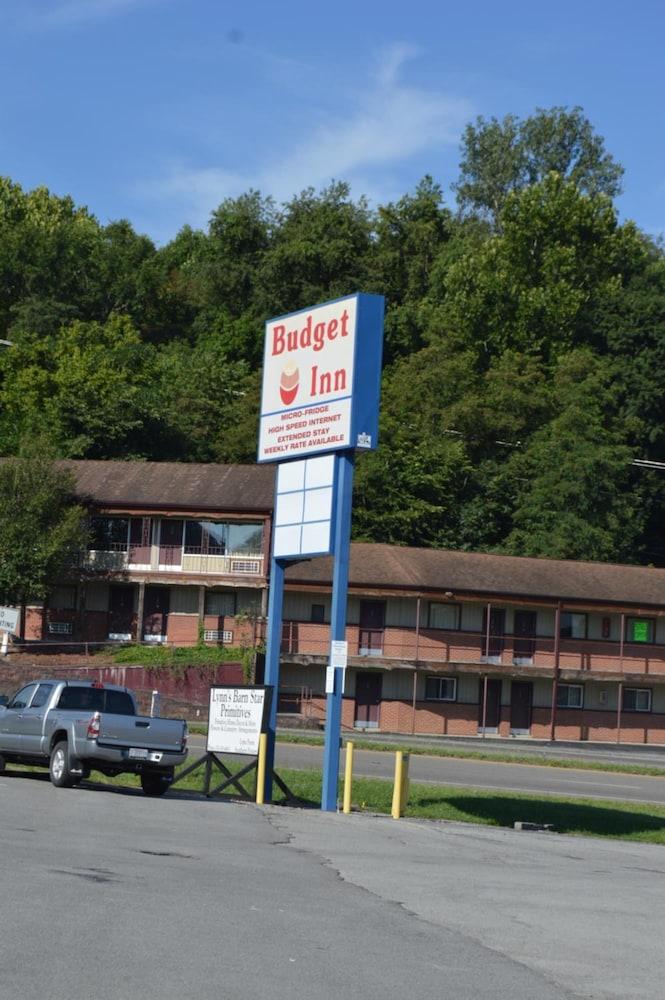 Budget Inn of Claypool Hill photo 31