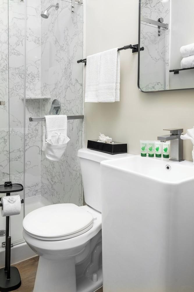 The LEEF Hotel photo 18