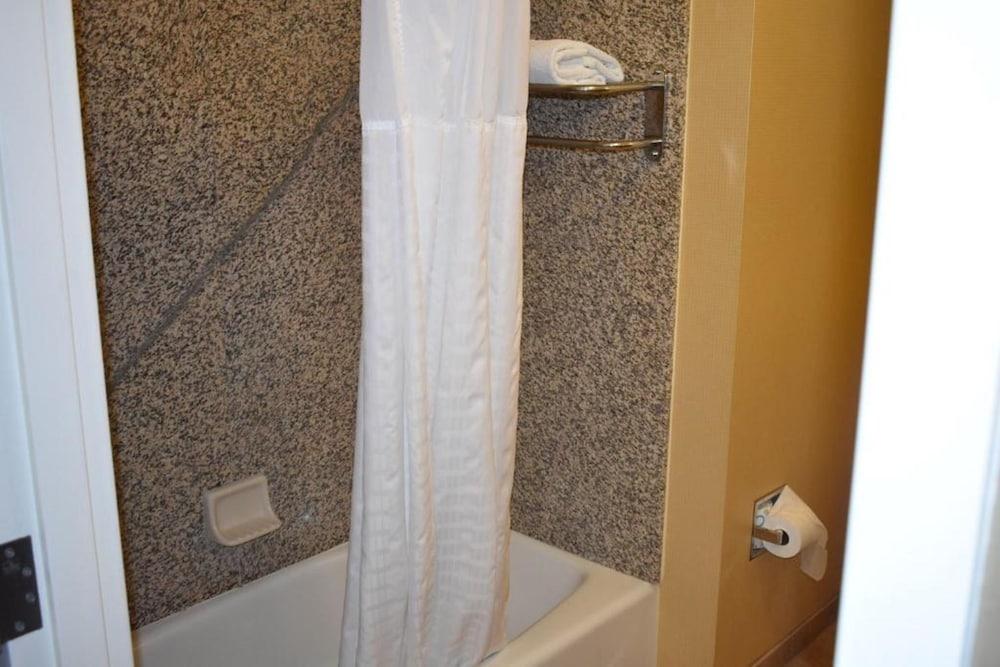 Comfort Suites Blythe photo 46