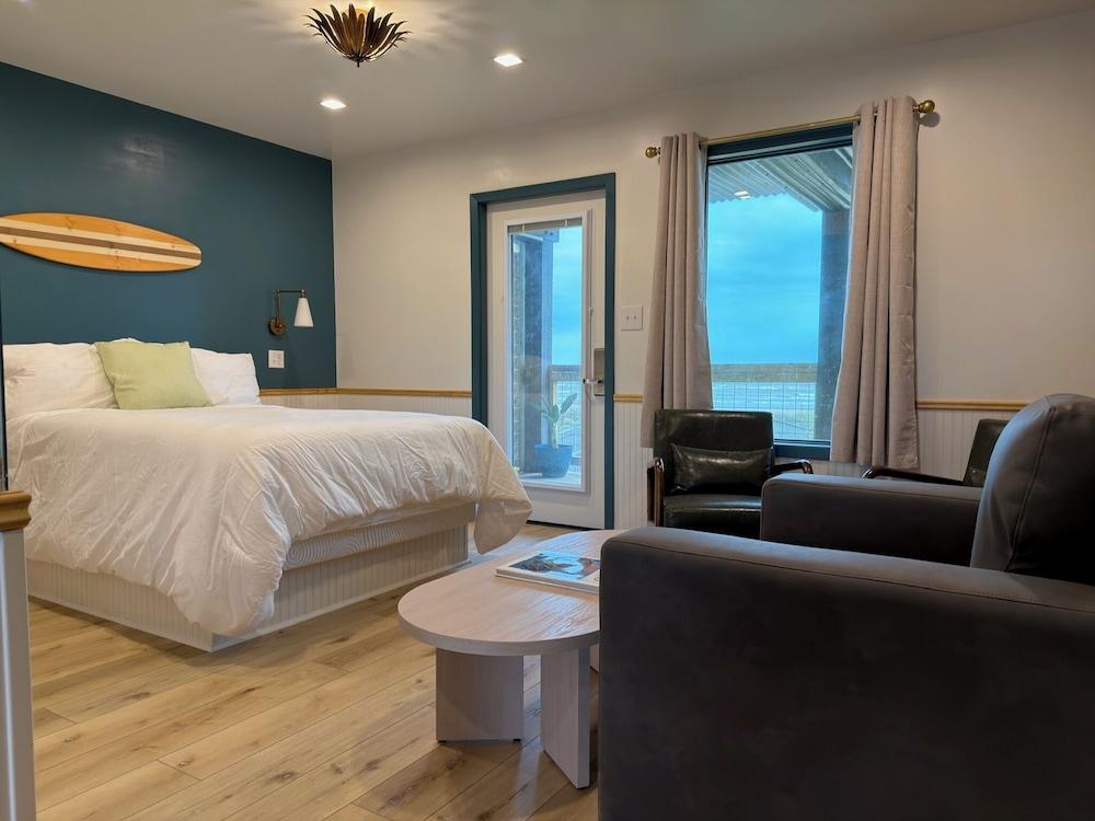 The Breeze Beachfront Resort photo 27