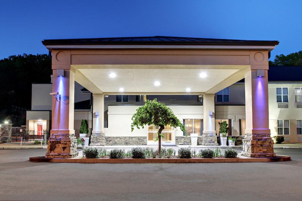 Holiday Inn Express Hurricane by IHG photo 65