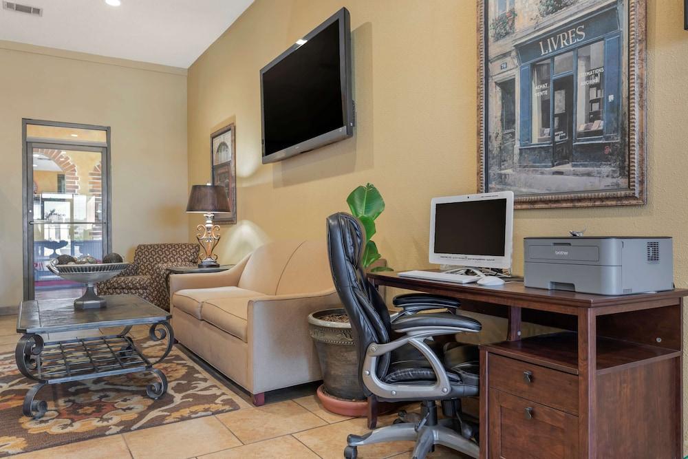 Best Western Taylor Inn photo 24