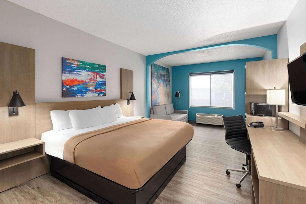 MainStay Suites Decatur River City photo 7