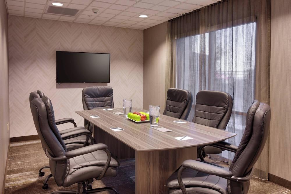 Springhill Suites by Marriott Thatcher photo 23