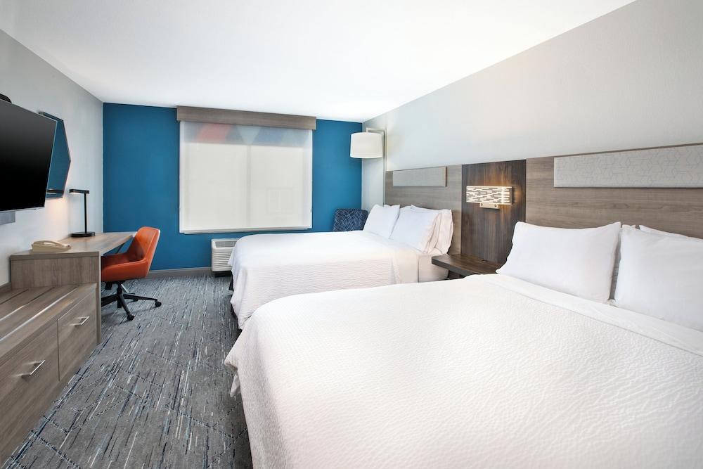Holiday Inn Express & Suites Buffalo by IHG photo 13