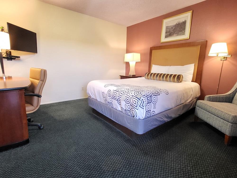 Star Inn photo 13