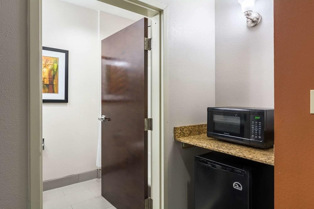 Quality Inn Warsaw near Rappahannock River photo 8