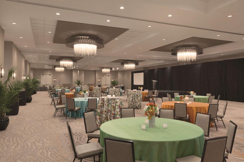 Embassy Suites Oklahoma City Downtown/Medical Center photo 25