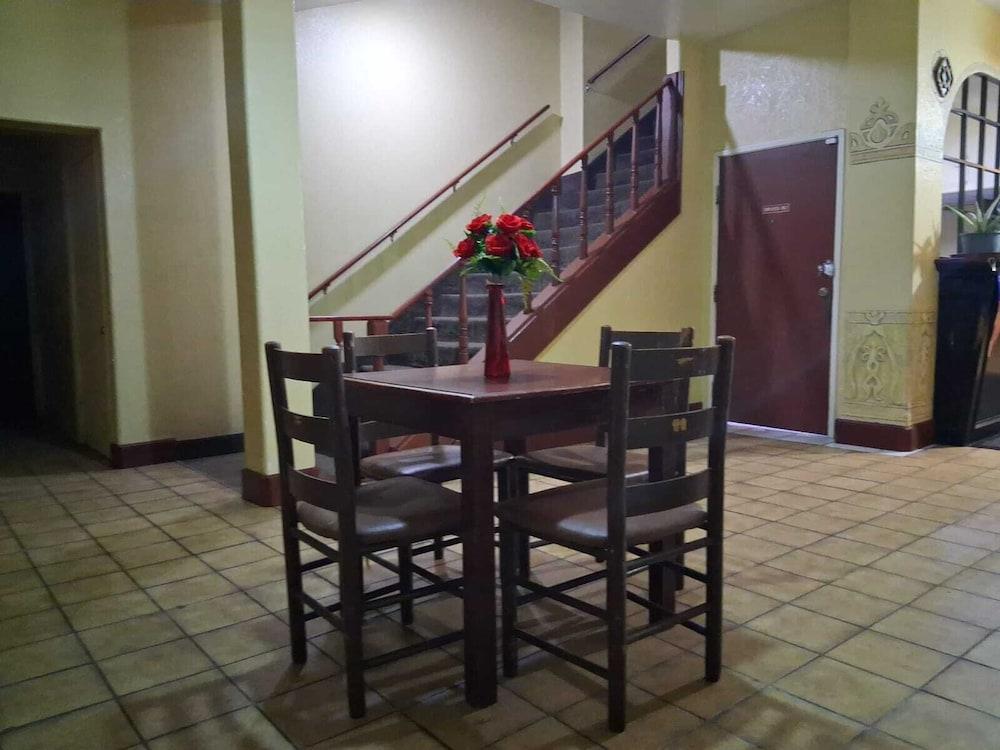 Hotel O Colonial Inn Brownsville Tx photo 6