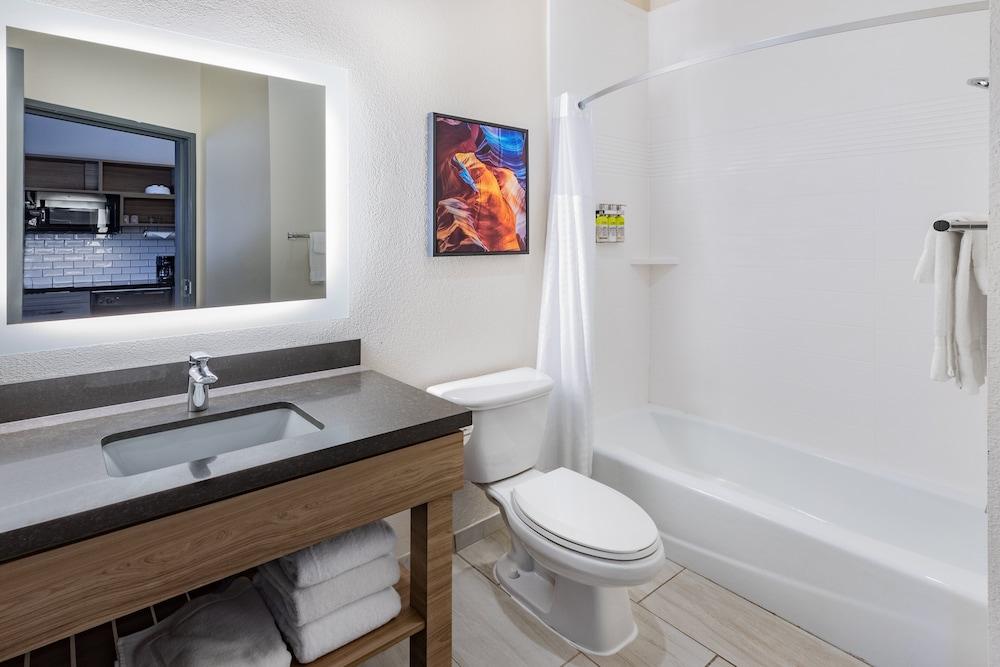Candlewood Suites Mount Pleasant by IHG photo 69