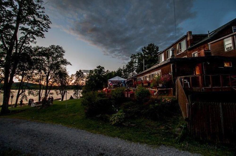 Lake House photo 30