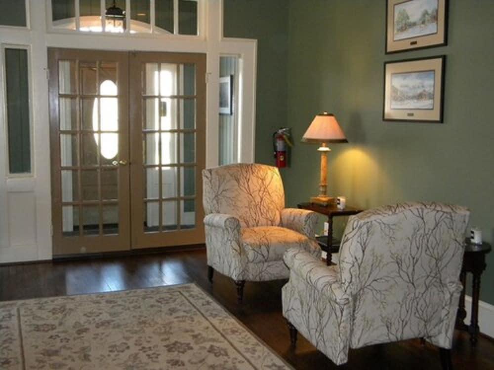 The Smith House photo 59