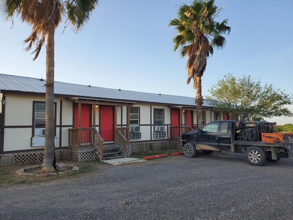 Extended Stay of Carrizo Springs photo 7