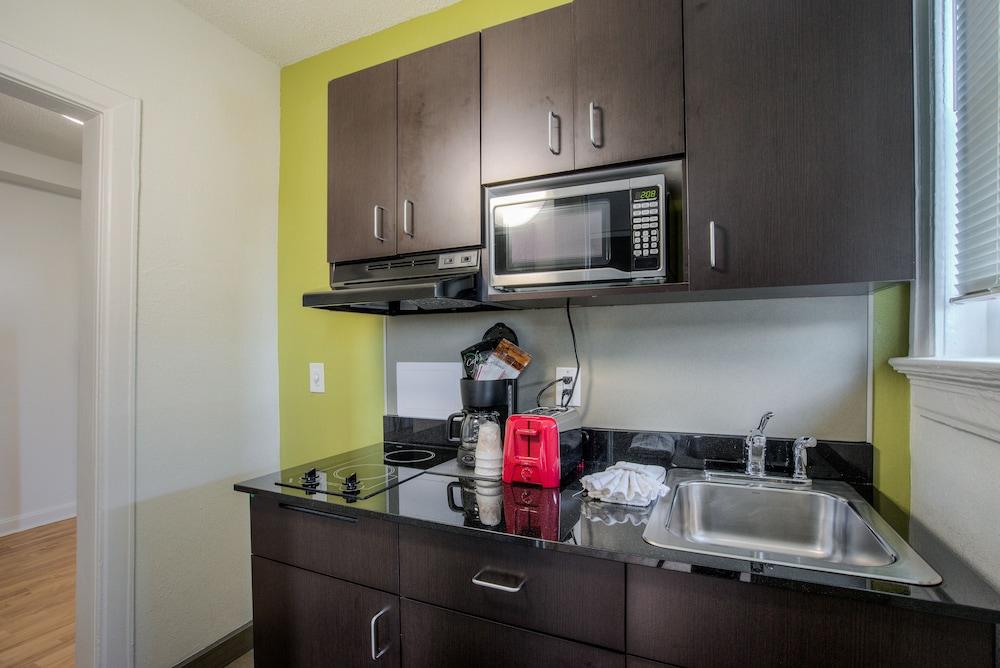 Quality Inn & Suites Kansas City Downtown photo 19
