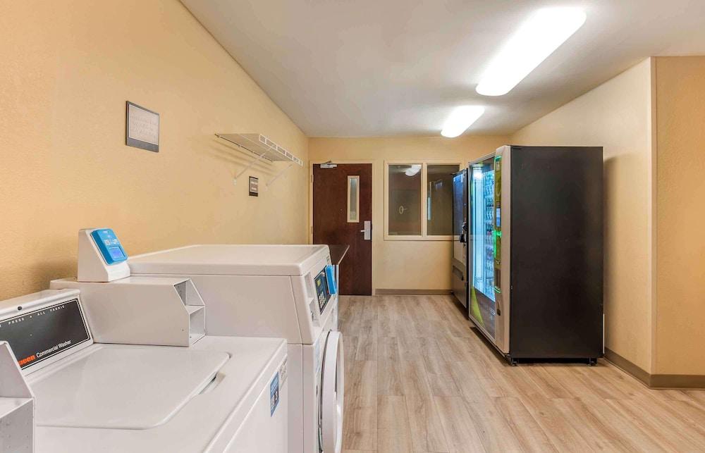 Extended Stay America Select Philadelphia Malvern Great Vall photo 24