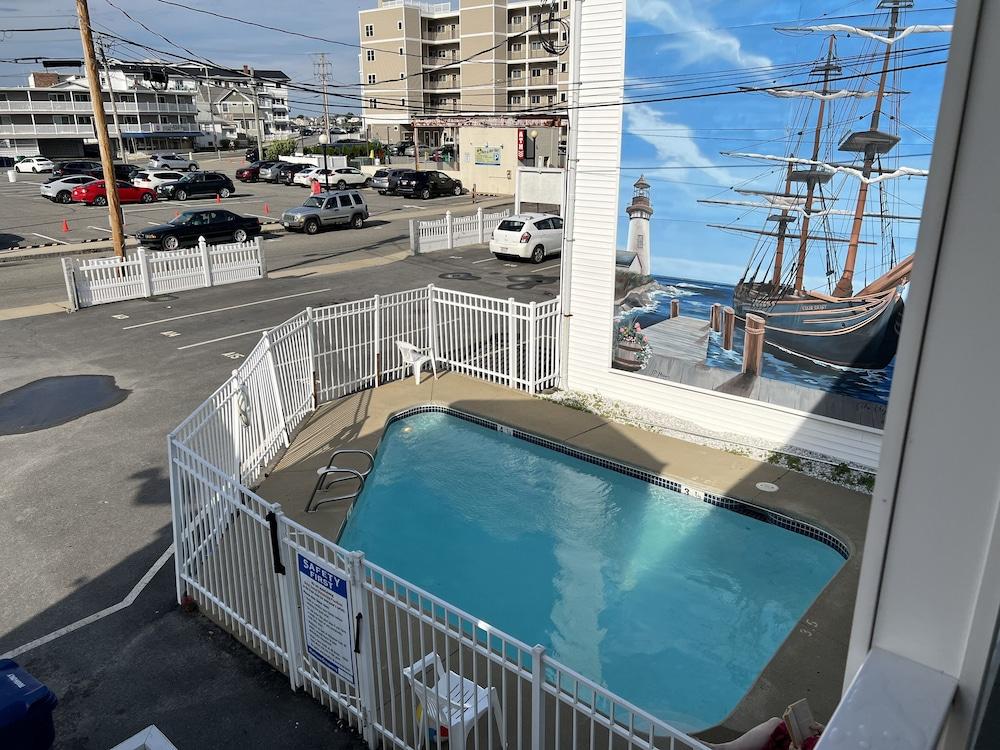 SHIPS INN Hotel photo 36
