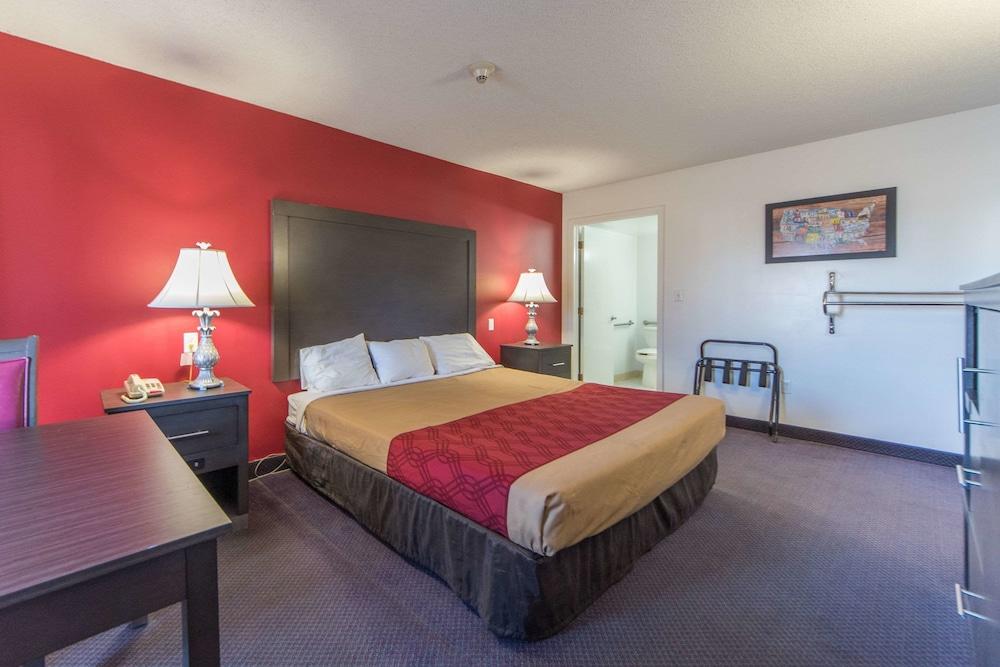 Econo Lodge Ruther Glen photo 16
