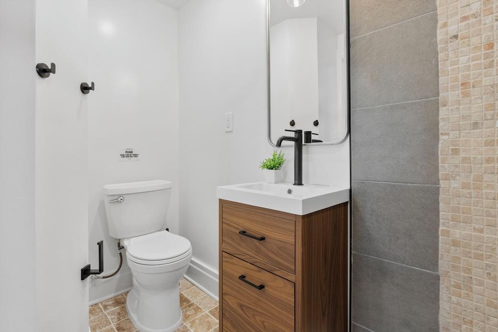 Extended Stay Comfy Suites LL photo 21