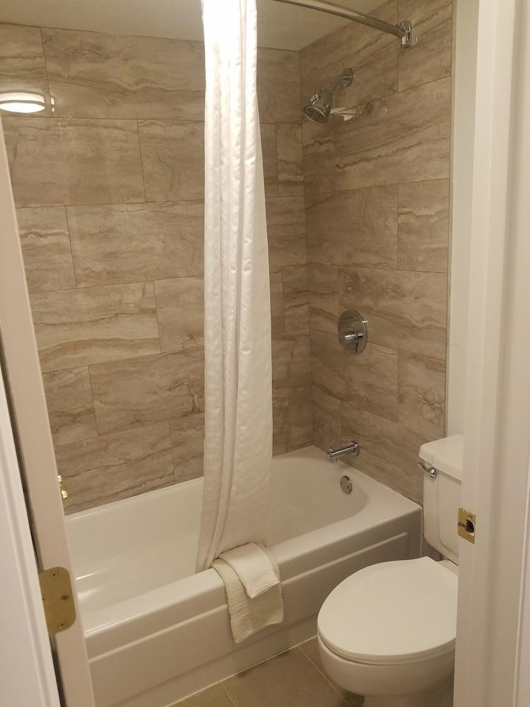 Country Inn & Suites by Radisson, Hoffman Estates, IL photo 6