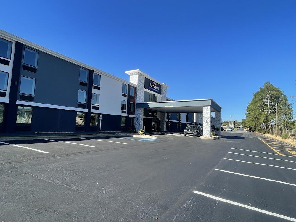 Baymont by Wyndham Chattanooga/Eastridge photo 1