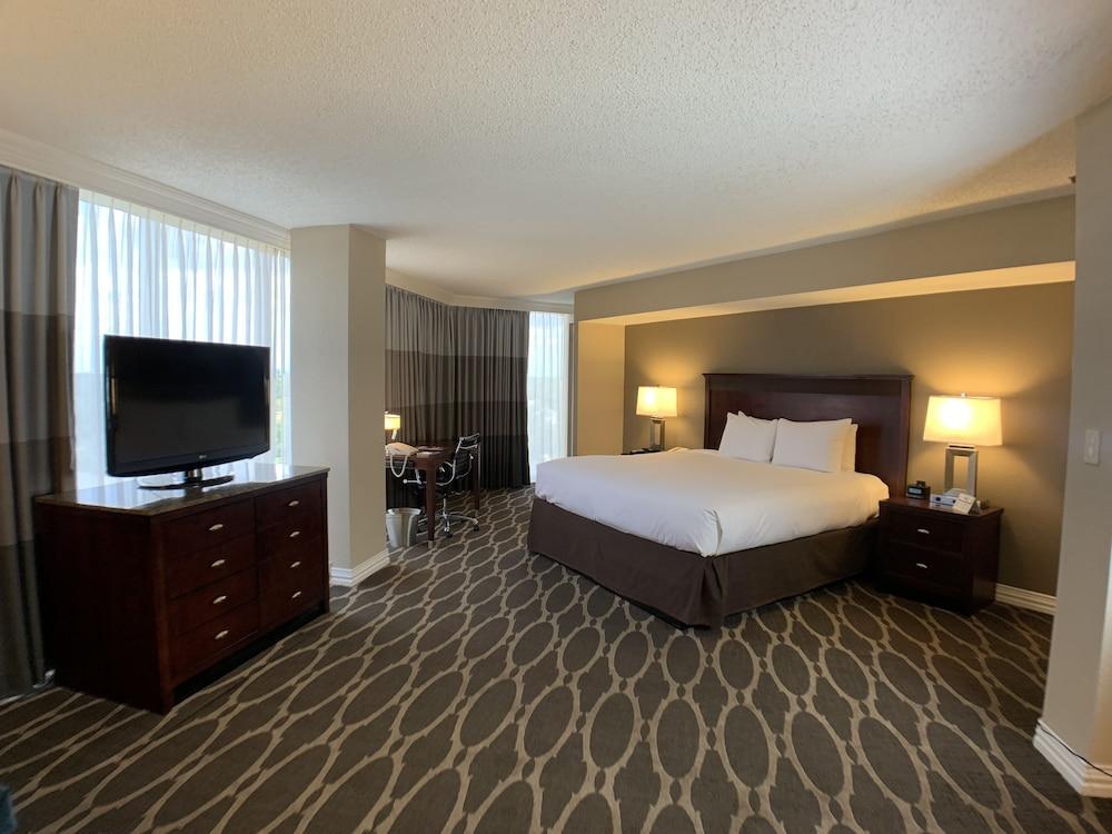 Hilton Houston Westchase photo 5
