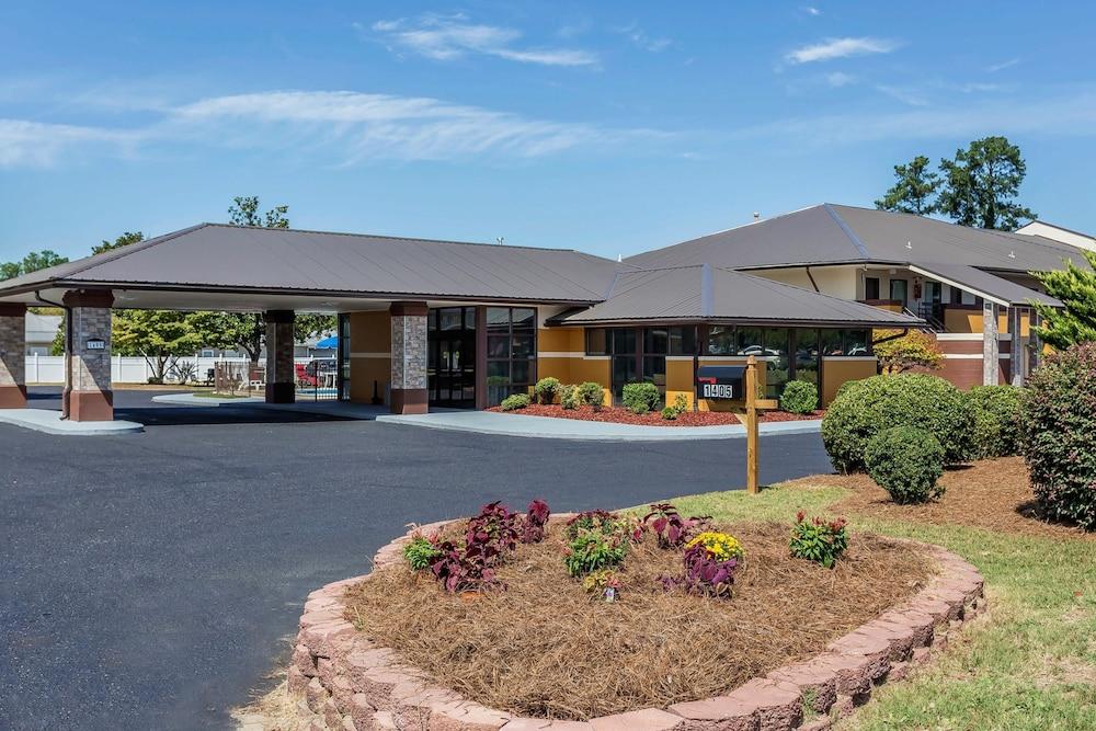 Quality Inn Pinehurst Area photo 9