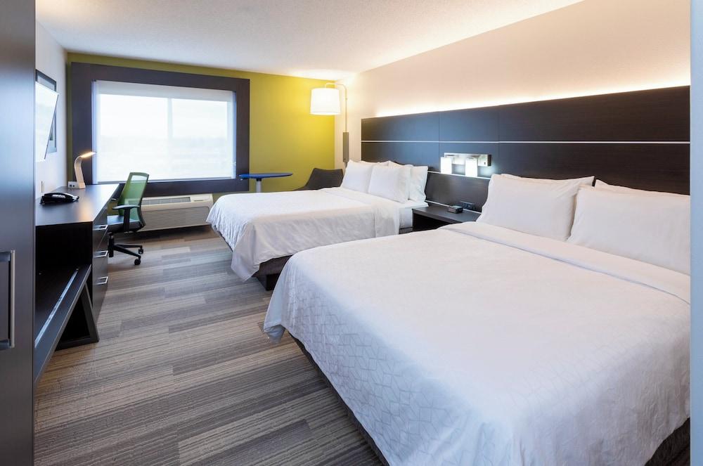 Holiday Inn Express & Suites Vadnais Heights by IHG photo 10