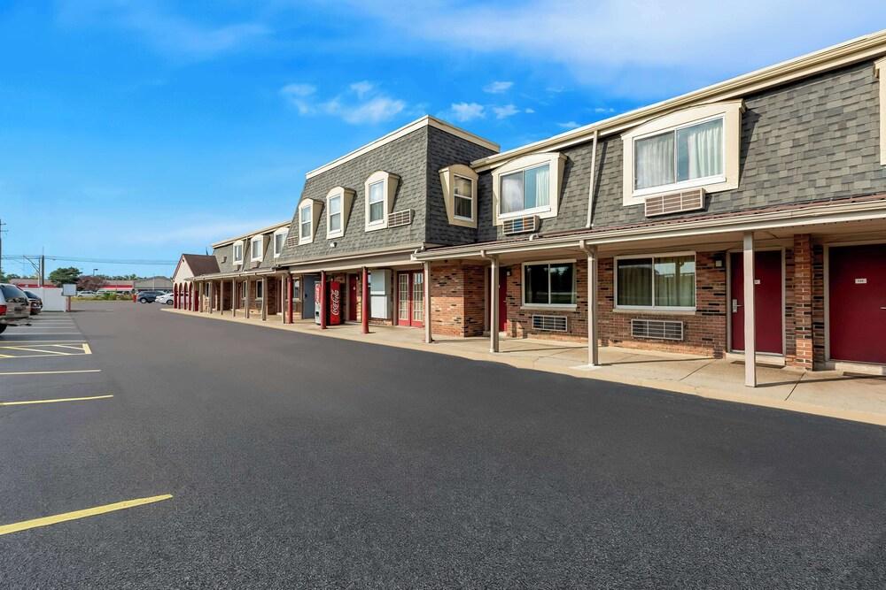 Americas Best Value Inn Marion, OH photo 7