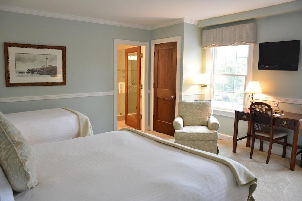 Black Point Inn photo 20