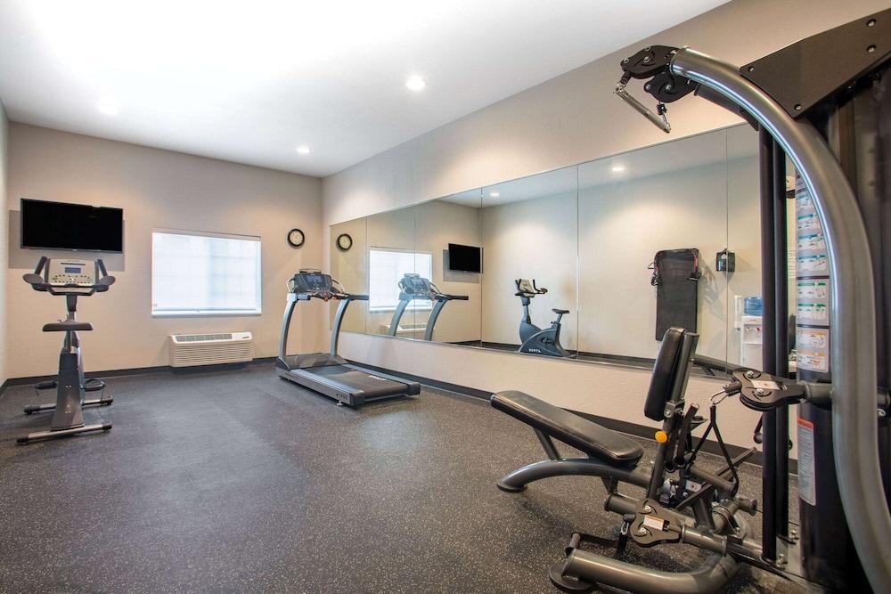 Microtel Inn & Suites by Wyndham Liberty/NE Kansas City Area photo 18