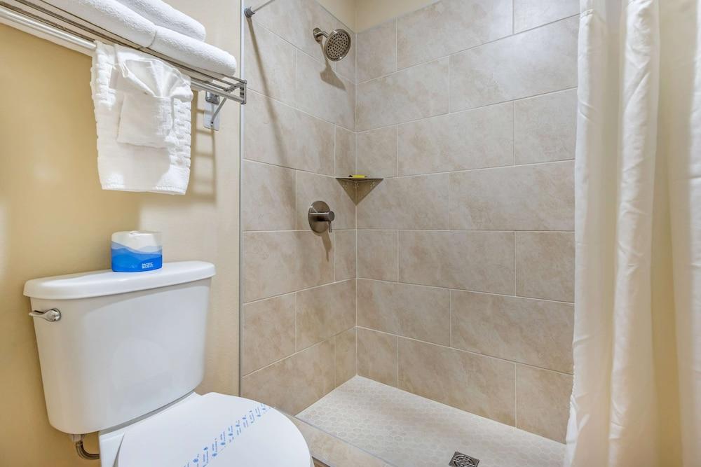 Best Western Plus Santee Inn photo 23