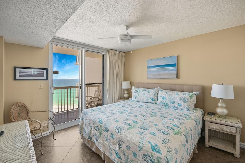 Pelican Beach Resort by Colasan photo 32