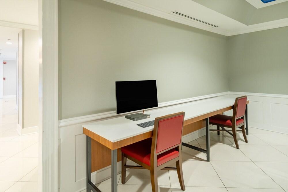 Holiday Inn Express Hotel & Suites Magee by IHG photo 37