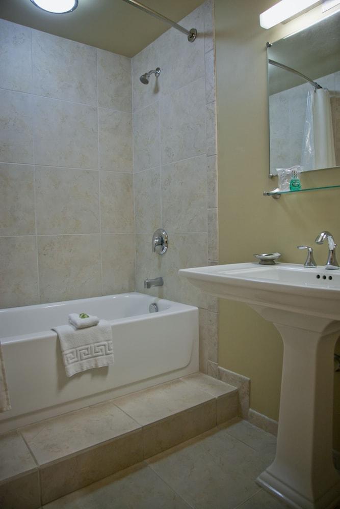 V Boutique Hotel photo 28