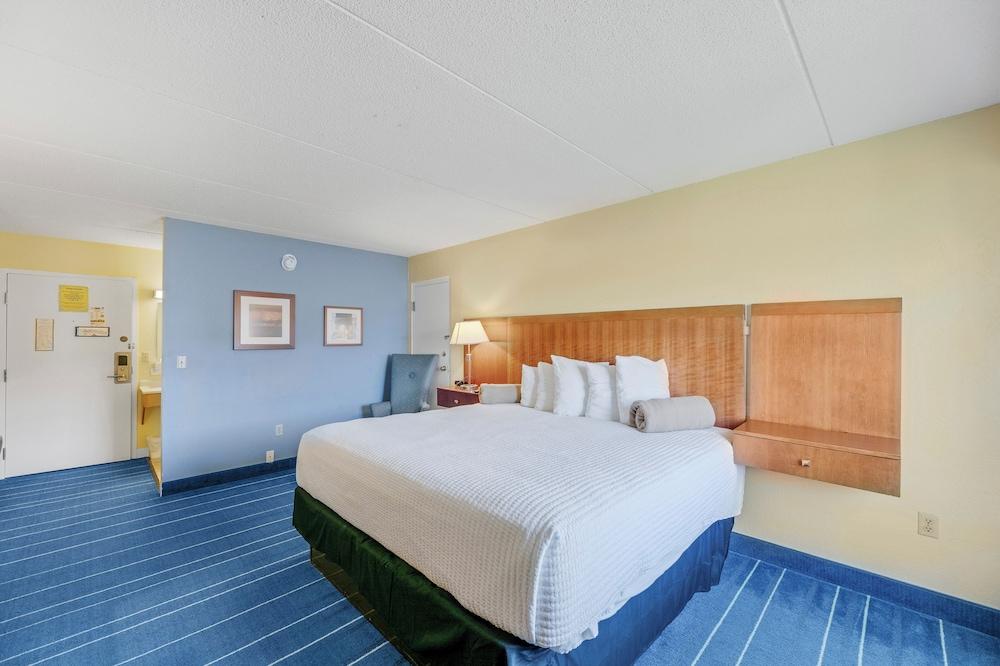 Relax Inn photo 5