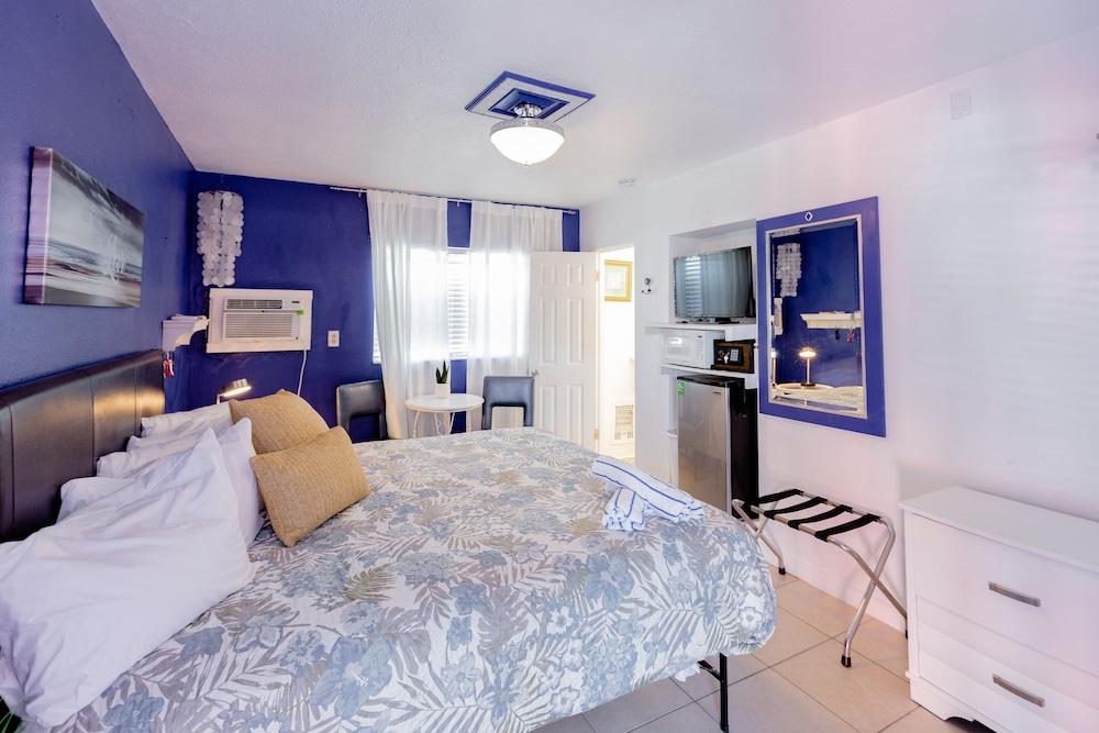 Cabanas of Treasure Island photo 55