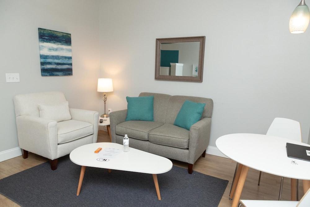 The Acorn Suites photo 24