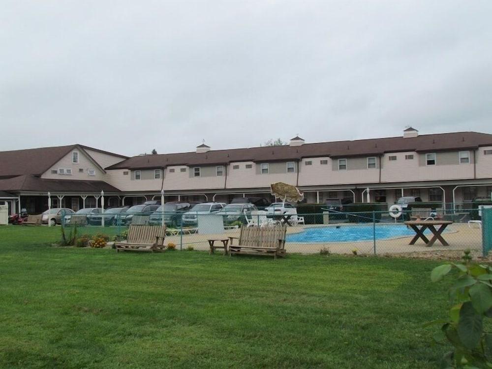 Cherry Lane Motor Inn photo 11