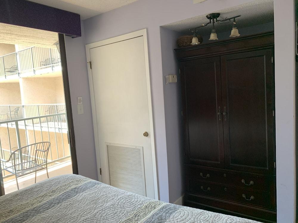 Oak Square Rentals photo 15