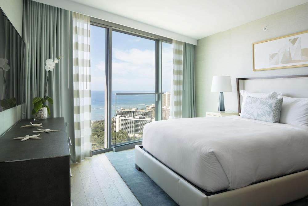 Real Select at the Ritz Carlton Residences, Waikiki Beach photo 9