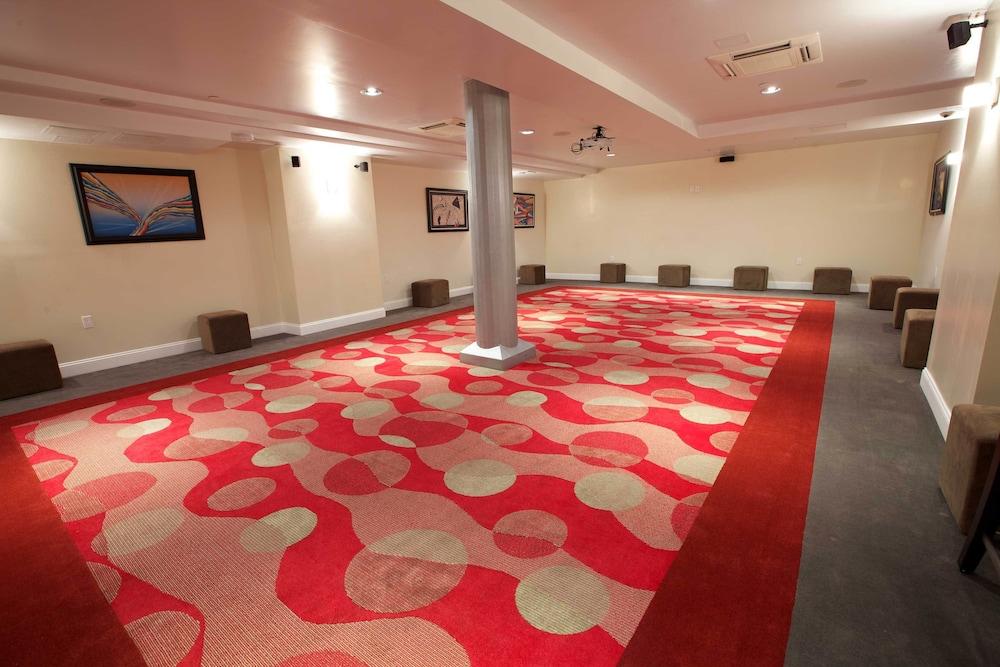 Nesva Hotel photo 32