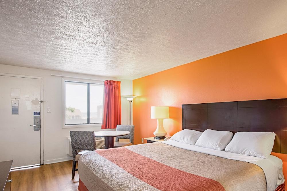 Budget Inn Norfolk Va photo 10