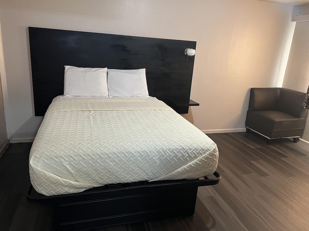 Laci's Country Inn photo 14