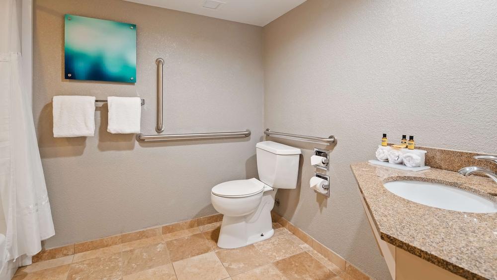 Best Western Plus Indianapolis NW Hotel photo 16